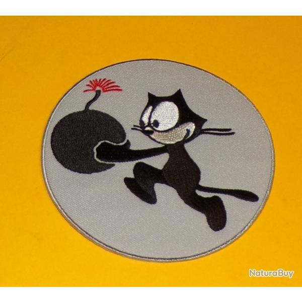 TISSU PATCH :� FELIX ESCADRILLE DE BOMBARDEMENT��, DIAMETRE 9�CM , BON ETAT VOIR PHOTOS . POUR TOUT