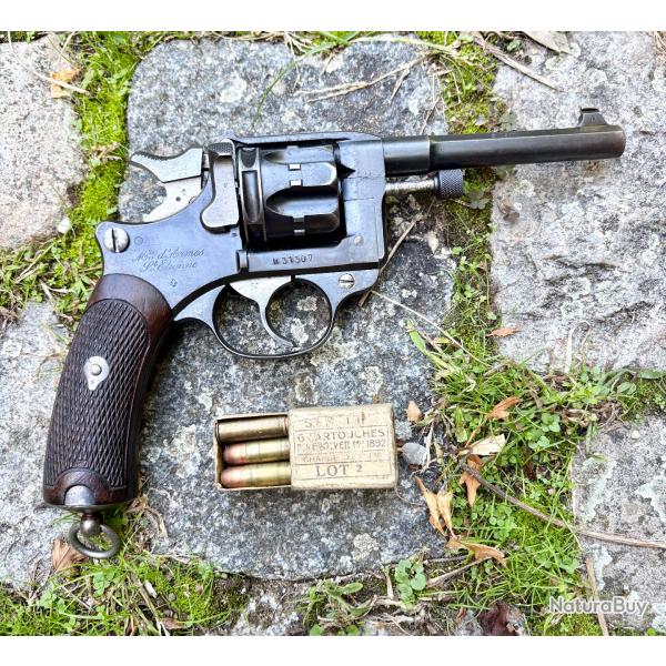 REVOLVER REGLEMENTAIRE MOD�LE 1892 en 8mm92 de 1907