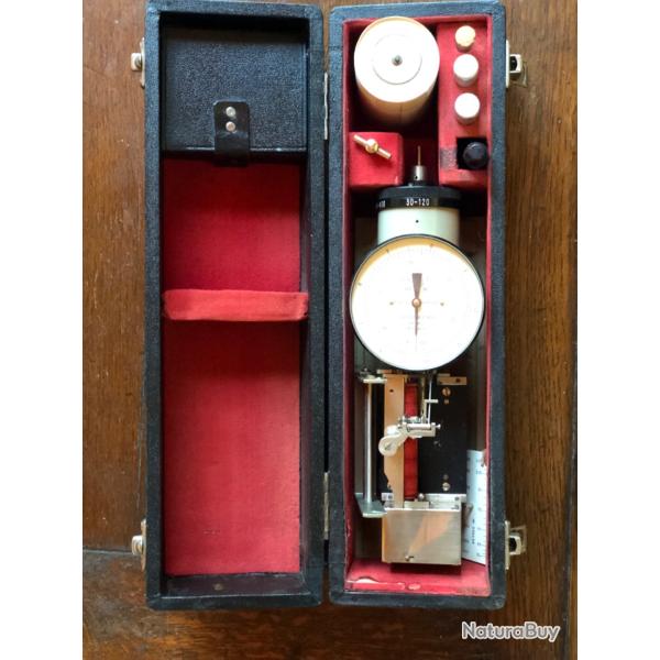 Magnifique tachym�tre complet