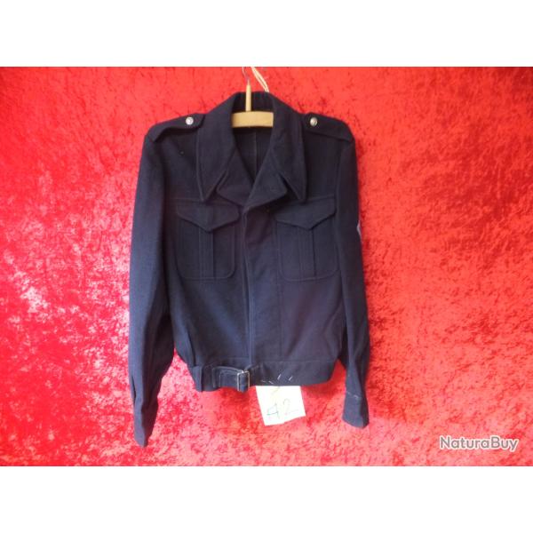 Ancien costume militaire. Veste militaire                                                      (A2)