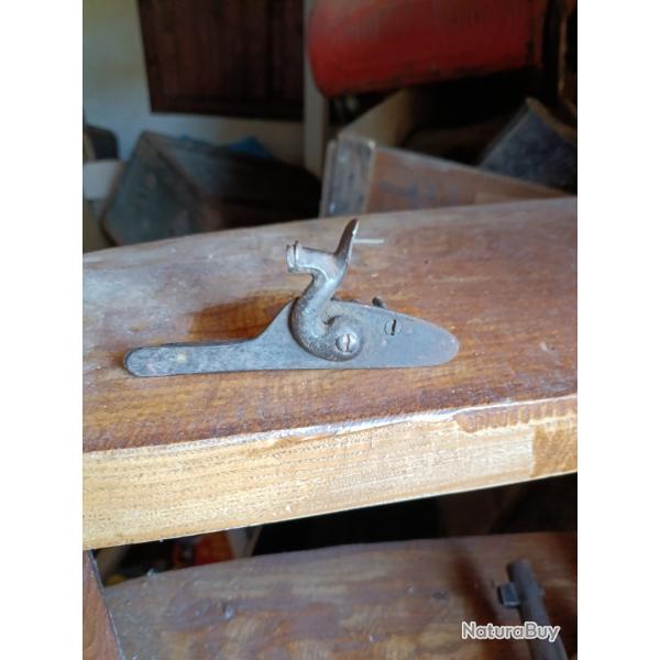 Platine ancienne grav�e