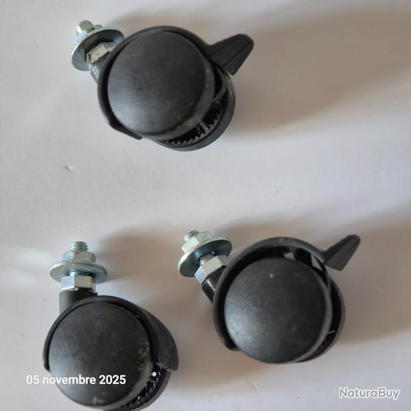 Lot de 4 roulettes dont 2 2 avec frein
