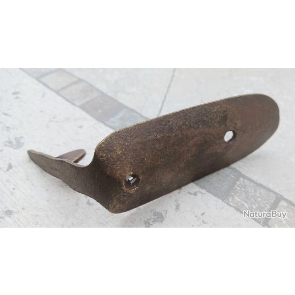Plaque de couche en laiton pour fusil ancien chasse poudre noire