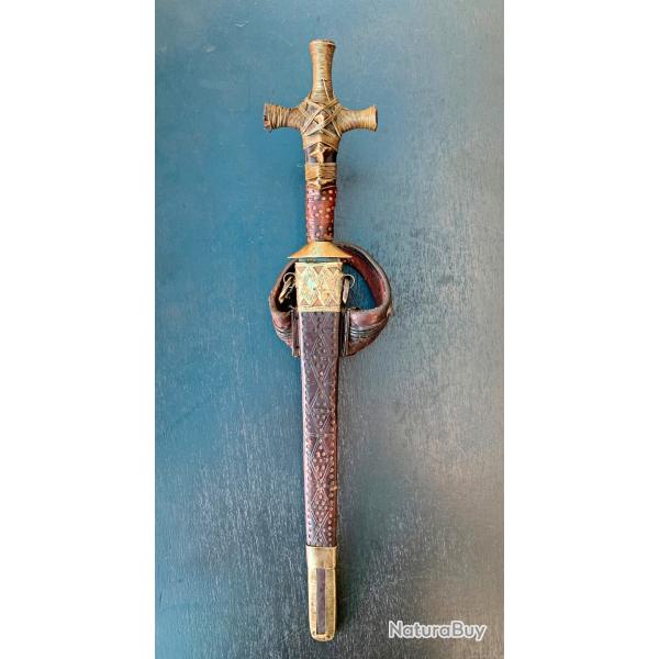 SUPERBE COUTEAU DE BRAS TELEK TOUAREG DU XIX SIECLE, LAME BRONZE AFFUTEE, AFRICAN TUAREG KNIFE