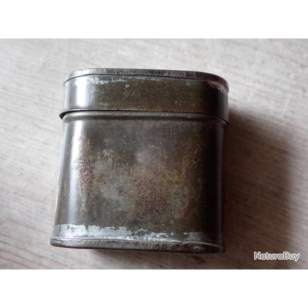 Petite boite de graisse suisse mdle 1875