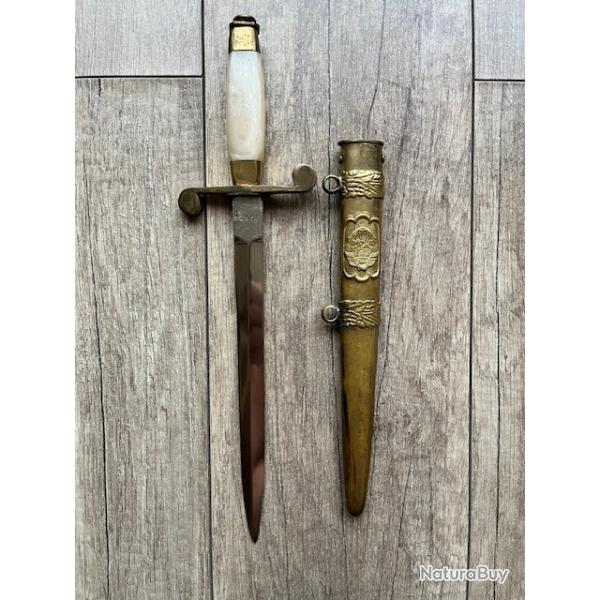 Dague officier arm�e de terre Roumain , mod.1968