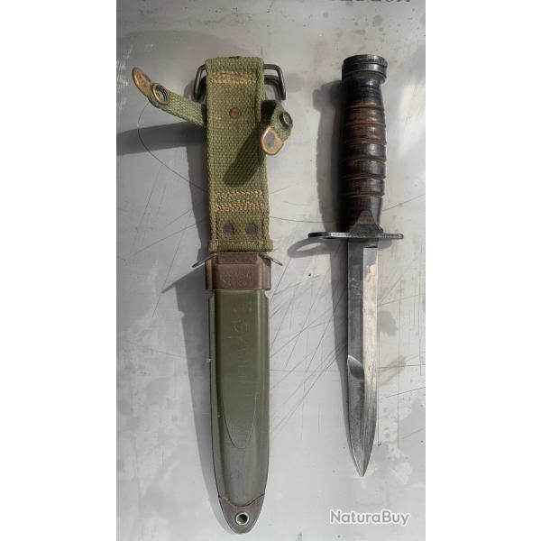 Baonnettes USM4 pour USM1 et son fourreau M8A1 contrat de 1954