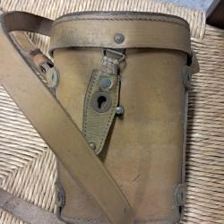 Vends étui avec sangle pour lunette apx L806 mas 49 et 49 56