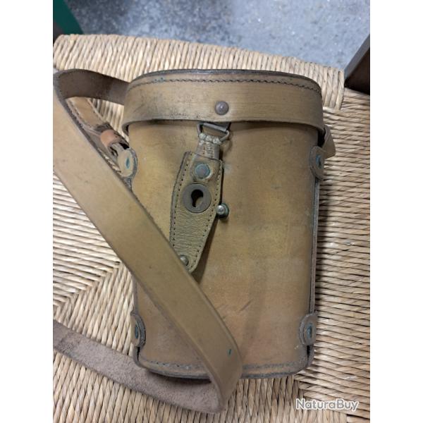 Vends �tui avec sangle pour lunette apx L806 mas 49 et 49 56