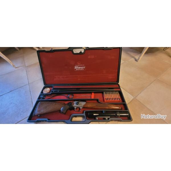 CARABINE BLASER R93 300 weath mag avec lunette et valise de transport