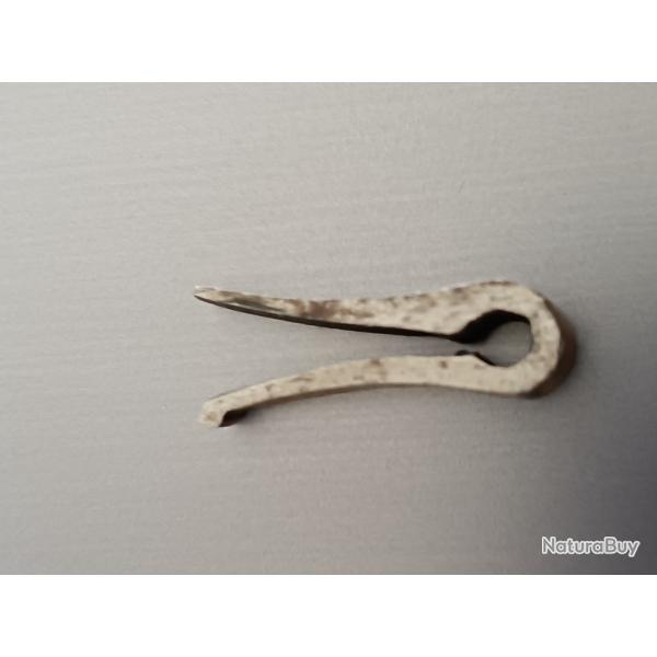 RESSORT EN "V"  LOT 15