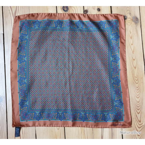 Gavroche 43 X 43 Pierre Cardin 100% pure soie