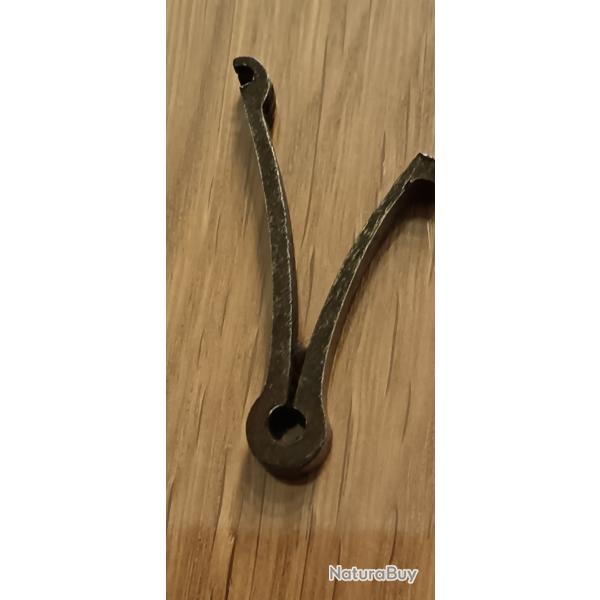 RESSORT EN "V"  LOT 22