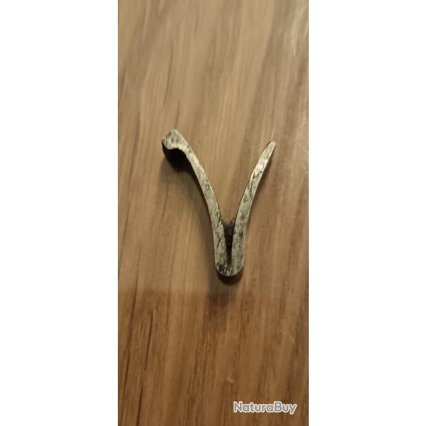 RESSORT EN "V"  LOT 23