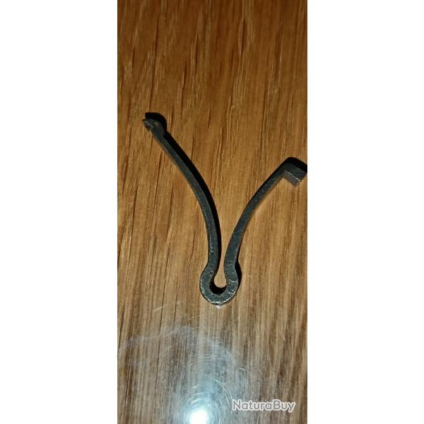 RESSORT EN "V"  LOT 27