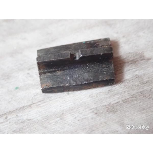 Guidon, cran, vise pour arme suisse. A identifier. Merci pour votre aide