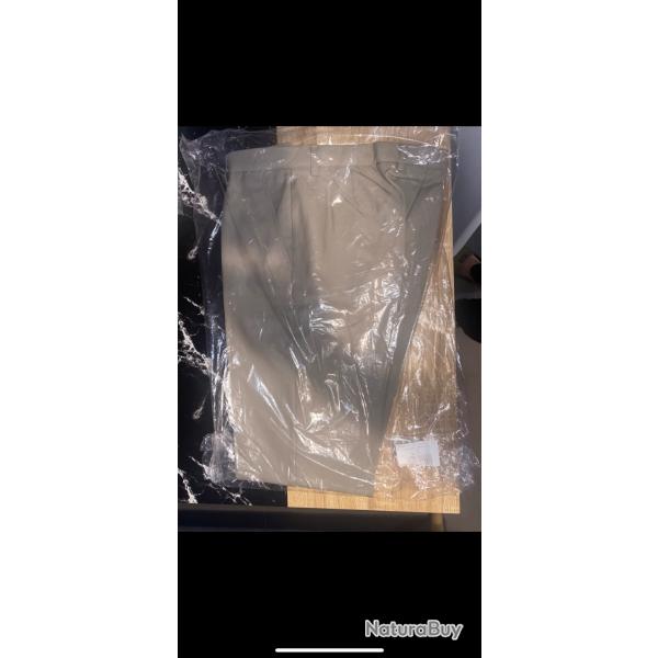 A SAISSIR NEUF!! Pantalon de parade Arm�e Fran�aise TDF gris, Taille 84 (arm�e) ou Taille 42 (civil)