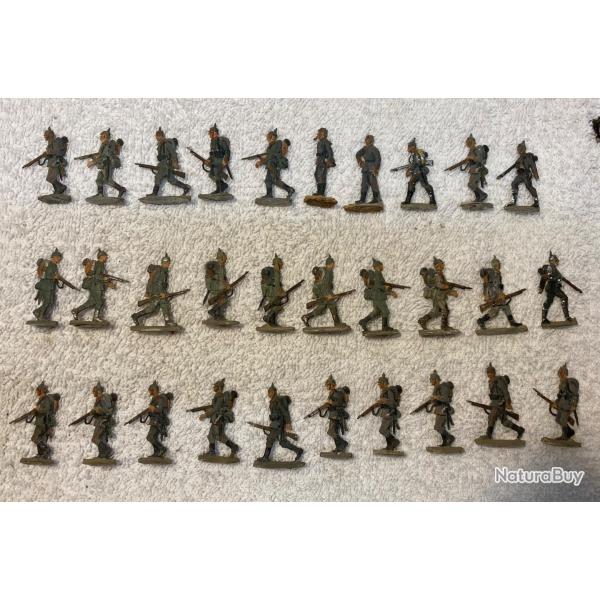 soldats de plomb "plats d'�tain" Feldgraus 14 casques � pointe