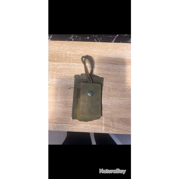 A SAISSIR !!! Pochette Multi usage Bulldog Tactical avec Passant molle de couleur Vert