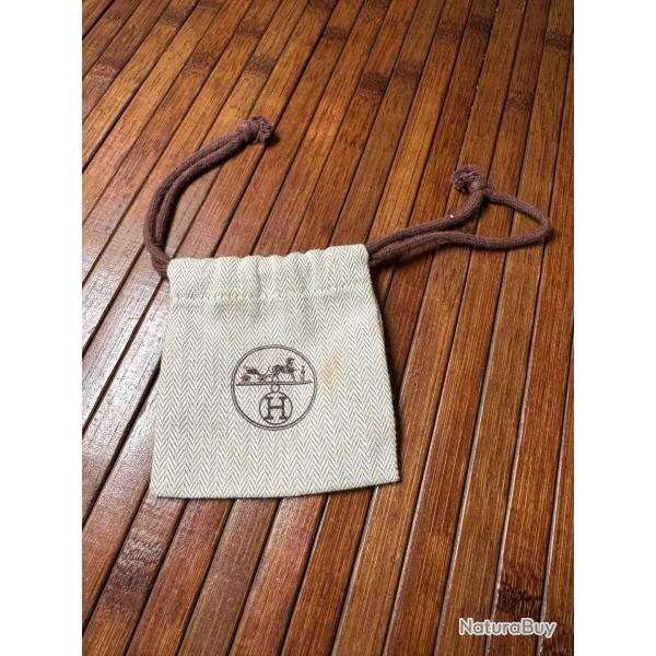 POCHETTE EN TISSU VINTAGE POUR BIJOUX SIGN� HERM�S
