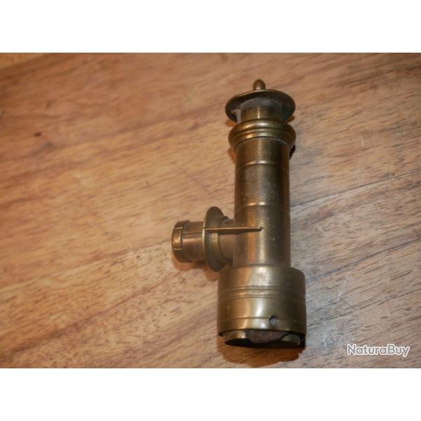 Embout de poire � poudre avec doseur/bec verseur