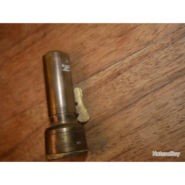 Embout de poire � poudre avec bouchon doseur en laiton