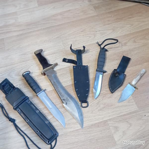 Lot de quatre poignards