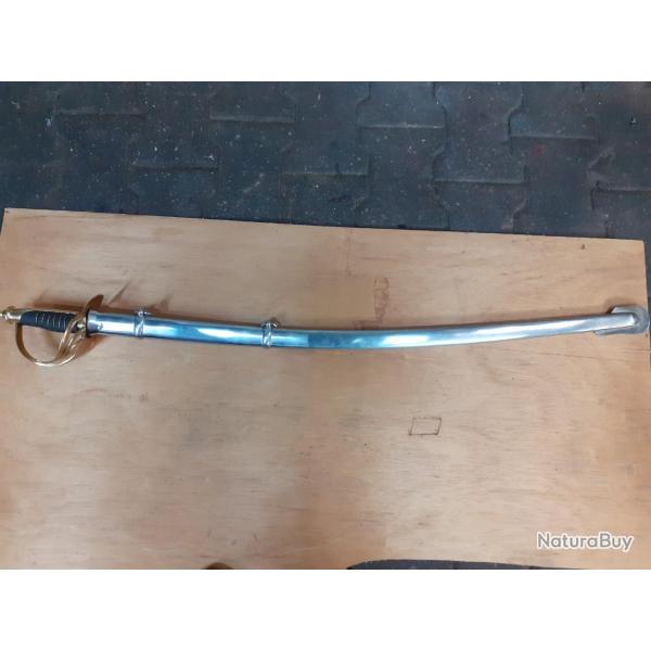 lot de 1 sabre de cavalerie et 1 �p�e