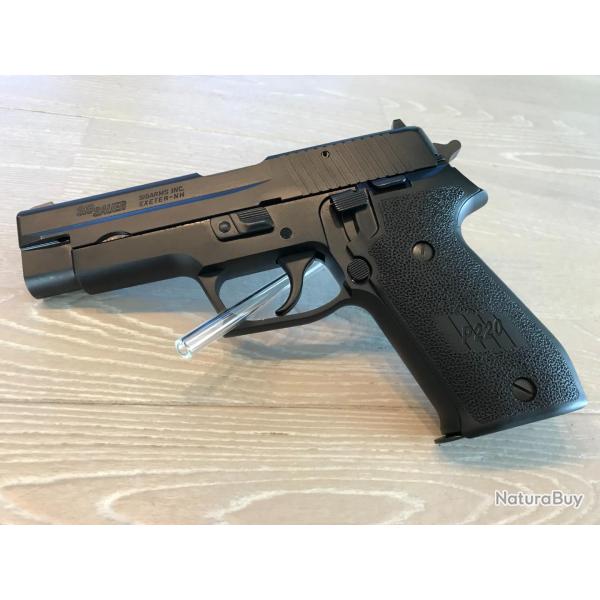 Sig P220