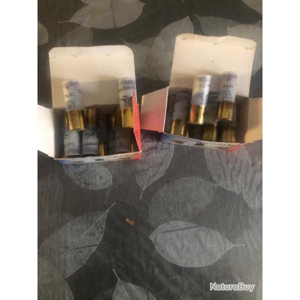 Vend 2 botes de 10 cartouches jocker trio extrmum plombs 5,6,7 38gr