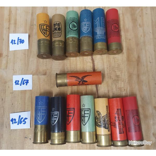 collection de 14 anciennes douilles FIOCCHI en carton (12) et plastique (2)