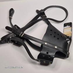 Museli&egrave;re de type police en cuir de qualit&eacute; fabriqu&eacute; en France taille 10
