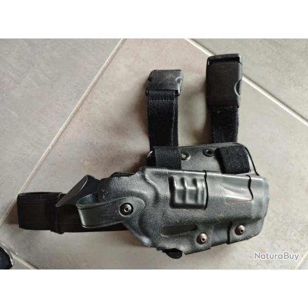 Holster de cuisse Safariland droitier 6074 Beretta