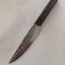 Couteau forg&eacute; manche en buffle