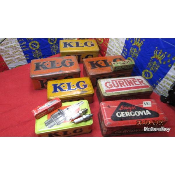 7 boites bougies moto motocyclette vides + 4 bougies v�lomoteur parfait garage