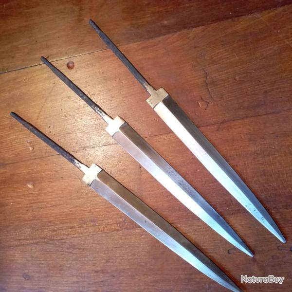 Lot de trois lames de poignards type commando franais