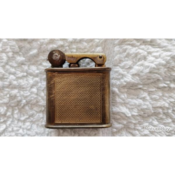 briquet ancien