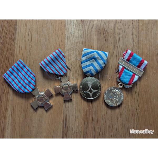 Lot de 4 m�dailles d'Ancien d'Alg�rie