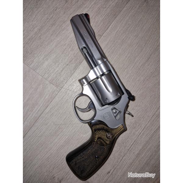 Smith & Wesson 686 SSR PRO SERIES 4" 357 Magnum INOX