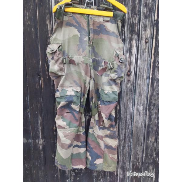 1 pantalon treillis militaria taille 77/84M