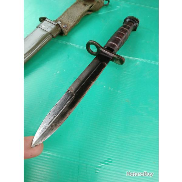 ANCIENNE  BAIONNETTE  :  USM8A1 SUR FOURREAU  .  INSCRIPTION  :  KIFFE JAPAN  SUR BAIONNETTE .