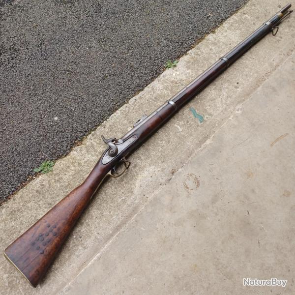 Musket tower barnett  Lee enfield rifle tower 1853.  Fusil tower 1853. Victoria regina.