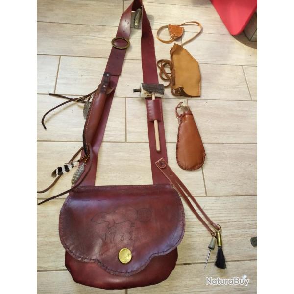 Musette de trappeur, possible bag avec accessoires.