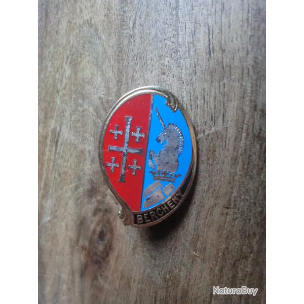 insigne  1� r�giment de hussards parachutiste  / drago paris