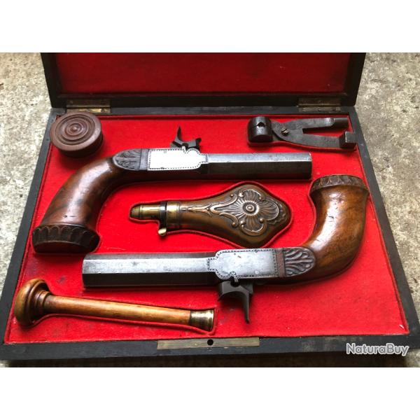 COFFRET DE PISTOLETS DE DEFENSE A PERCUTION GROS CALIBRE 20MM RAYE