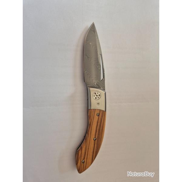 Un Fox Pachi Damas avec bois d'olivier.