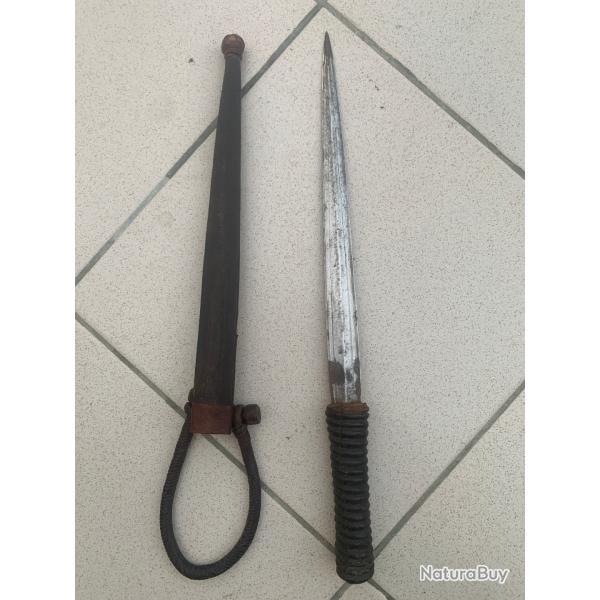 poignard d'origine inconnu