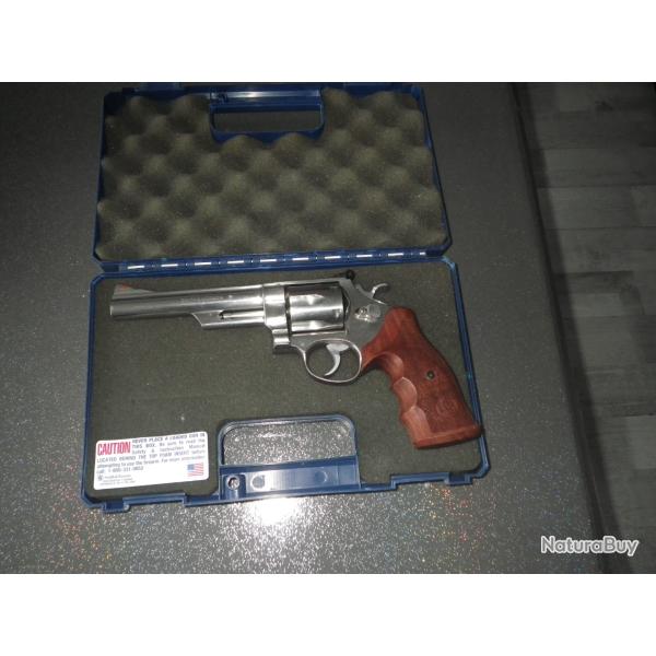 SMITH-&-WESSON  model 629