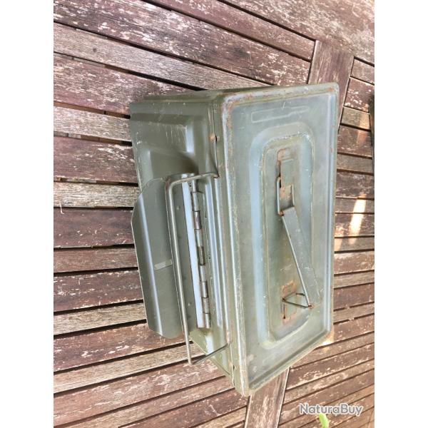 boite de munition franaise , apres  WW2 , du type 12,7 browning