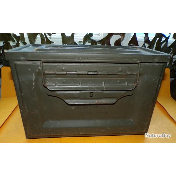 ARMEE FRANCAISE�:�CAISSE EN METAL ,�POIDS 2,350 KG DIMENSION LONGUEUR�30 CM HAUTEUR 19 CM LARGEUR 15